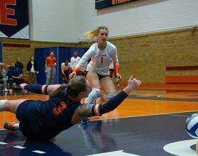 SU's showcases aggressive serving strategy despite straight set loss to North Carolina