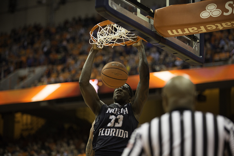 No. 22 Syracuse men&#8217;s basketball loses battle on the boards to North Florida in win