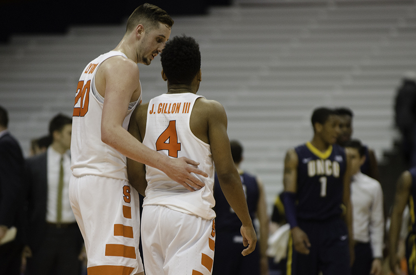 What Syracuse players did during snowstorm Stella