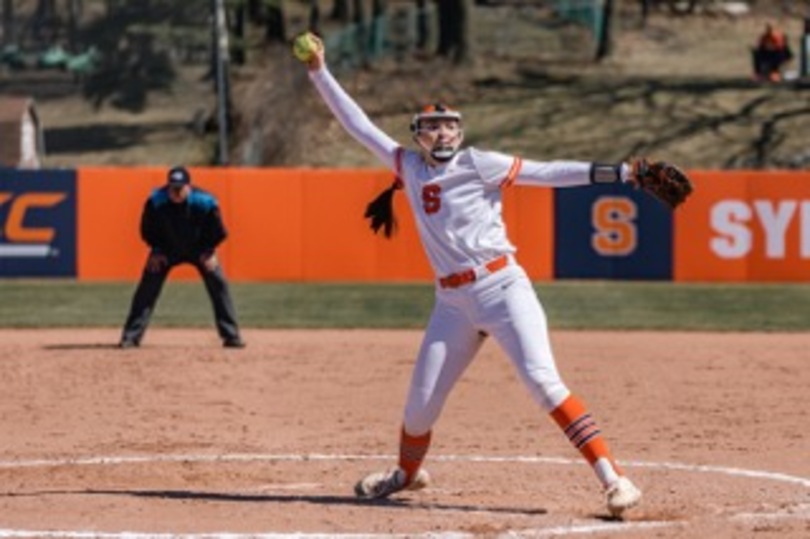 Madison Knight&#8217;s late-inning homer splits doubleheader against North Carolina