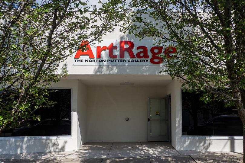 ArtRage unveils remodel, thrives despite &#8216;shoe-string budget&#8217;